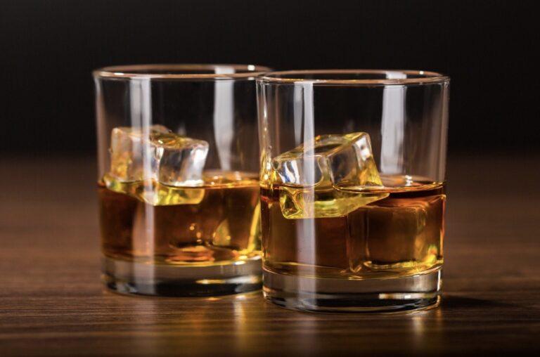 Alcohol glass with ice